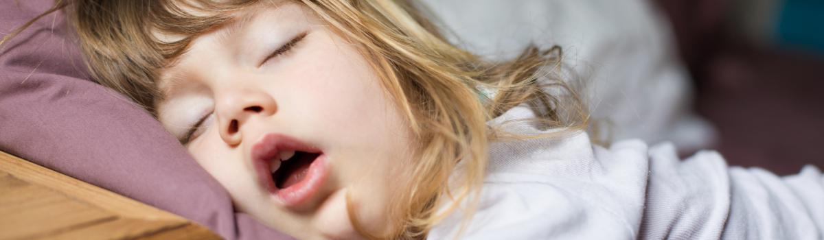 Børn bliver udsat for deres egne prutter i søvne - i forskningens navn